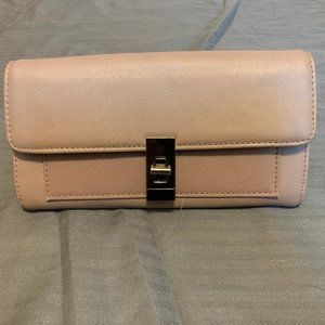Womans Wallet Excellent Condition Like New